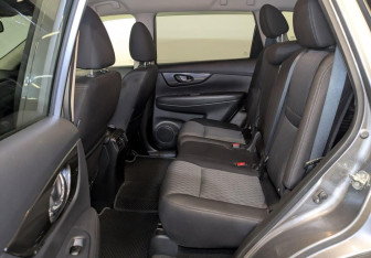 Подержанный автомобиль Nissan X-Trail 2021 года (12 фото)