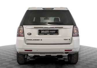 Подержанный автомобиль Land Rover Freelander 2013 года (6 фото)