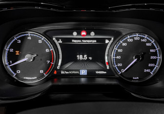 Подержанный автомобиль GAC GS8 2020 года (16 фото)