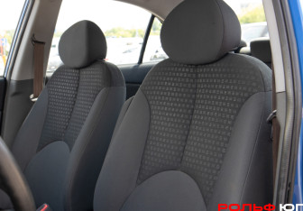 Подержанный автомобиль Kia Rio Sedan 2006 года (13 фото)