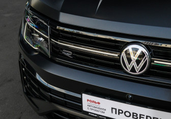 Подержанный автомобиль Volkswagen Teramont 2025 года (25 фото)