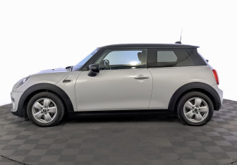 Подержанный автомобиль MINI Hatch 2020 года (8 фото)