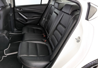 Подержанный автомобиль Mazda 6 Sedan 2013 года (18 фото)