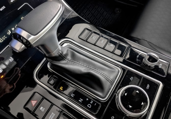 Подержанный автомобиль DongFeng DFSK ix7 2024 года (27 фото)