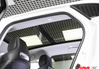 Подержанный автомобиль Changan UNI-K 2023 года (15 фото)