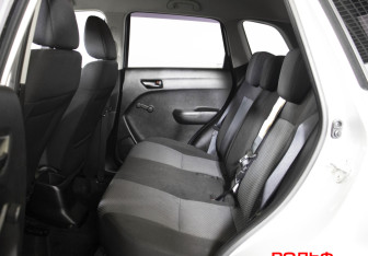 Подержанный автомобиль Suzuki Vitara 2016 года (10 фото)