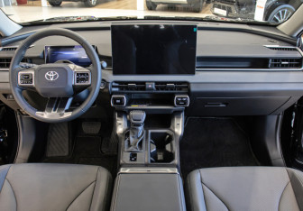 Новый Toyota RAV4 2026 (10 фото)