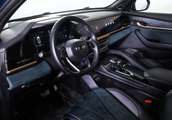 Подержанный автомобиль Geely Monjaro 2022 года (15 фото)