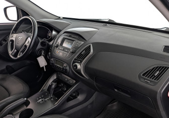 Подержанный автомобиль Hyundai ix35 2013 года (13 фото)