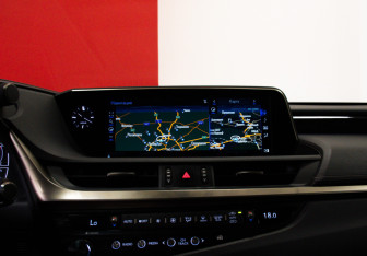 Подержанный автомобиль Lexus ES 2019 года (31 фото)