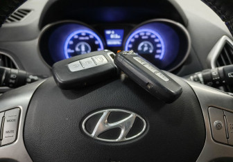 Подержанный автомобиль Hyundai ix35 2011 года (18 фото)