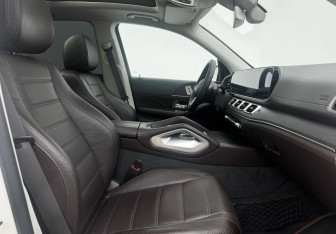 Подержанный автомобиль Mercedes-Benz GLE 2019 года (10 фото)