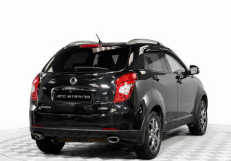 Подержанный автомобиль SsangYong Actyon 2015 года (5 фото)