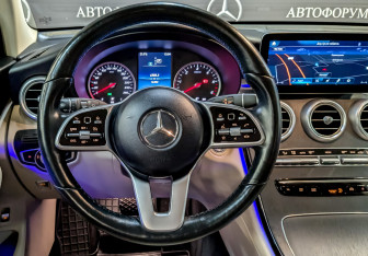 Подержанный автомобиль Mercedes-Benz GLC Coupe 2021 года (22 фото)