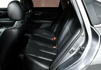 Подержанный автомобиль Nissan Teana 2015 года (13 фото)