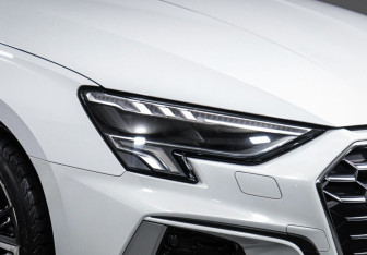 Подержанный автомобиль Audi A3 Hatchback 2021 года (16 фото)