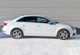 Подержанный автомобиль Audi A3 Sedan 2020 года (4 фото)