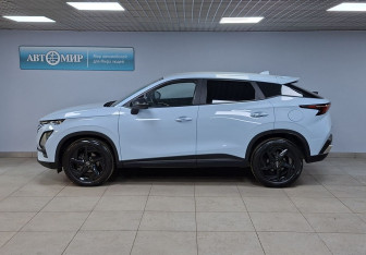 Подержанный автомобиль Omoda C5 2023 года (8 фото)