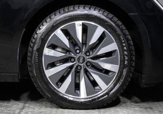 Подержанный автомобиль Audi A6 Sedan 2020 года (25 фото)