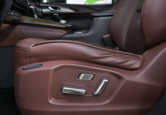 Подержанный автомобиль Mazda CX-9 2020 года (18 фото)