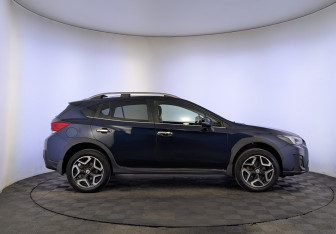 Подержанный автомобиль Subaru XV 2017 года (4 фото)