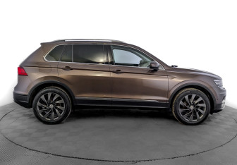 Подержанный автомобиль Volkswagen Tiguan 2018 года (4 фото)