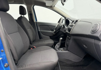 Подержанный автомобиль Renault Logan Sedan 2014 года (10 фото)