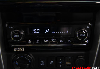 Подержанный автомобиль Toyota Fortuner 2018 года (18 фото)