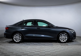 Подержанный автомобиль Audi A3 Sedan 2021 года (4 фото)