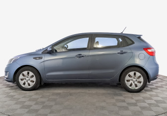 Подержанный автомобиль Kia Rio Hatchback 2012 года (8 фото)