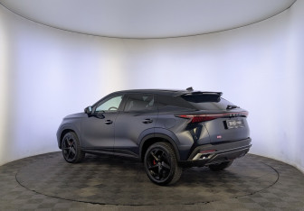 Подержанный автомобиль Omoda C5 2023 года (7 фото)