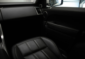 Подержанный автомобиль Land Rover Range Rover Sport 2020 года (25 фото)