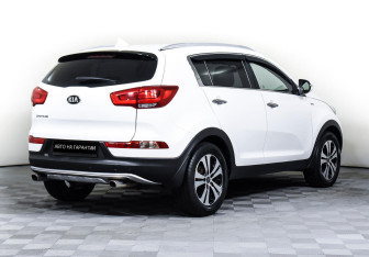 Подержанный автомобиль Kia Sportage 2015 года (5 фото)