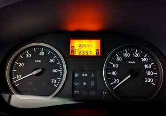 Подержанный автомобиль Nissan Almera Sedan 2013 года (13 фото)