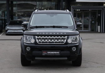 Подержанный автомобиль Land Rover Discovery 2014 года (2 фото)