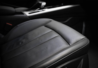 Подержанный автомобиль Audi A4 Sedan 2021 года (30 фото)