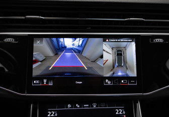 Подержанный автомобиль Audi Q7 2021 года (24 фото)