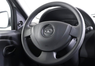 Подержанный автомобиль LADA (ВАЗ) Largus Wagon 2018 года (11 фото)