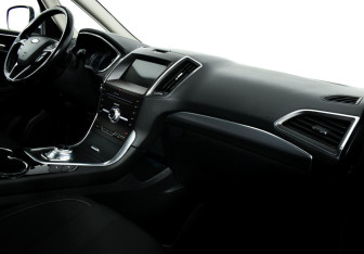 Подержанный автомобиль Ford S-MAX 2018 года (9 фото)