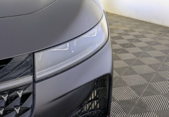 Подержанный автомобиль Voyah Passion 2025 года (13 фото)