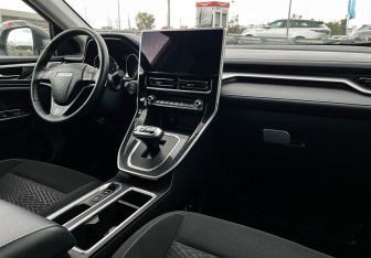 Подержанный автомобиль Haval M6 2023 года (9 фото)