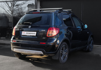Подержанный автомобиль Suzuki SX4 Hatchback 2010 года (4 фото)