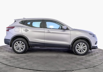 Подержанный автомобиль Nissan Qashqai 2020 года (4 фото)