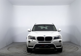 Подержанный автомобиль BMW X3 2011 года (2 фото)