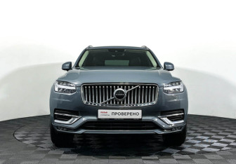 Подержанный автомобиль Volvo XC90 2021 года (2 фото)
