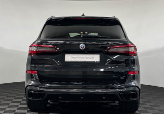 Подержанный автомобиль BMW X5 2021 года (4 фото)