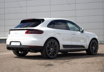 Подержанный автомобиль Porsche Macan 2016 года (5 фото)