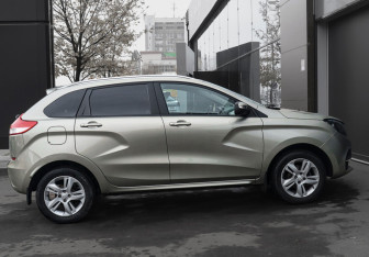 Подержанный автомобиль LADA (ВАЗ) XRAY 2022 года (4 фото)