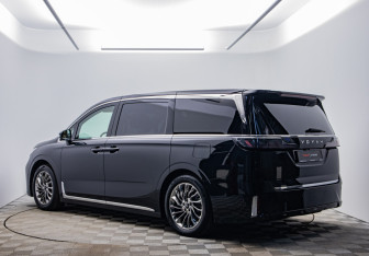 Подержанный автомобиль Voyah Dream 2023 года (6 фото)