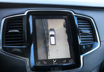 Подержанный автомобиль Volvo XC90 2017 года (18 фото)